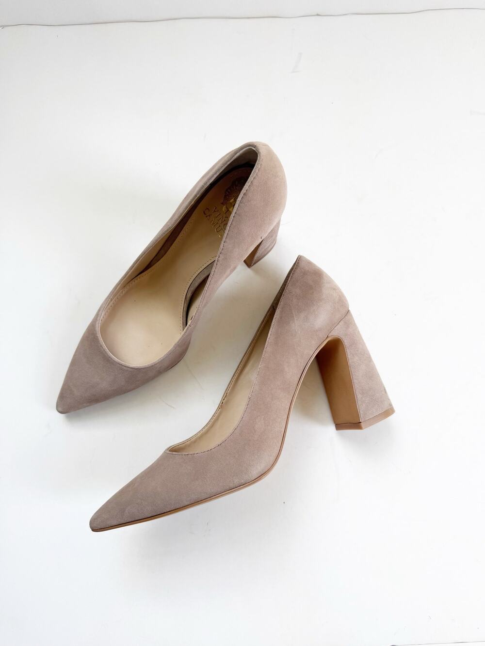 VINCE CAMUTO Tan Ableen Suede Pump Heel Shoe Size 9